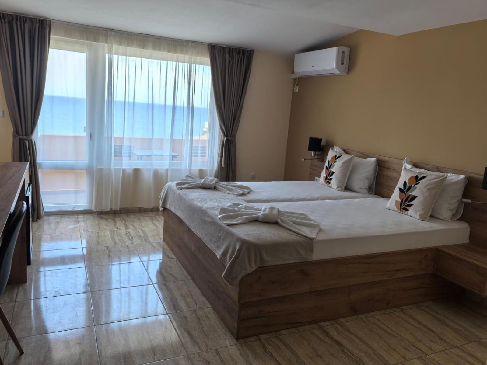 Family Hotel Alfa Vita Sozopol Exterior photo